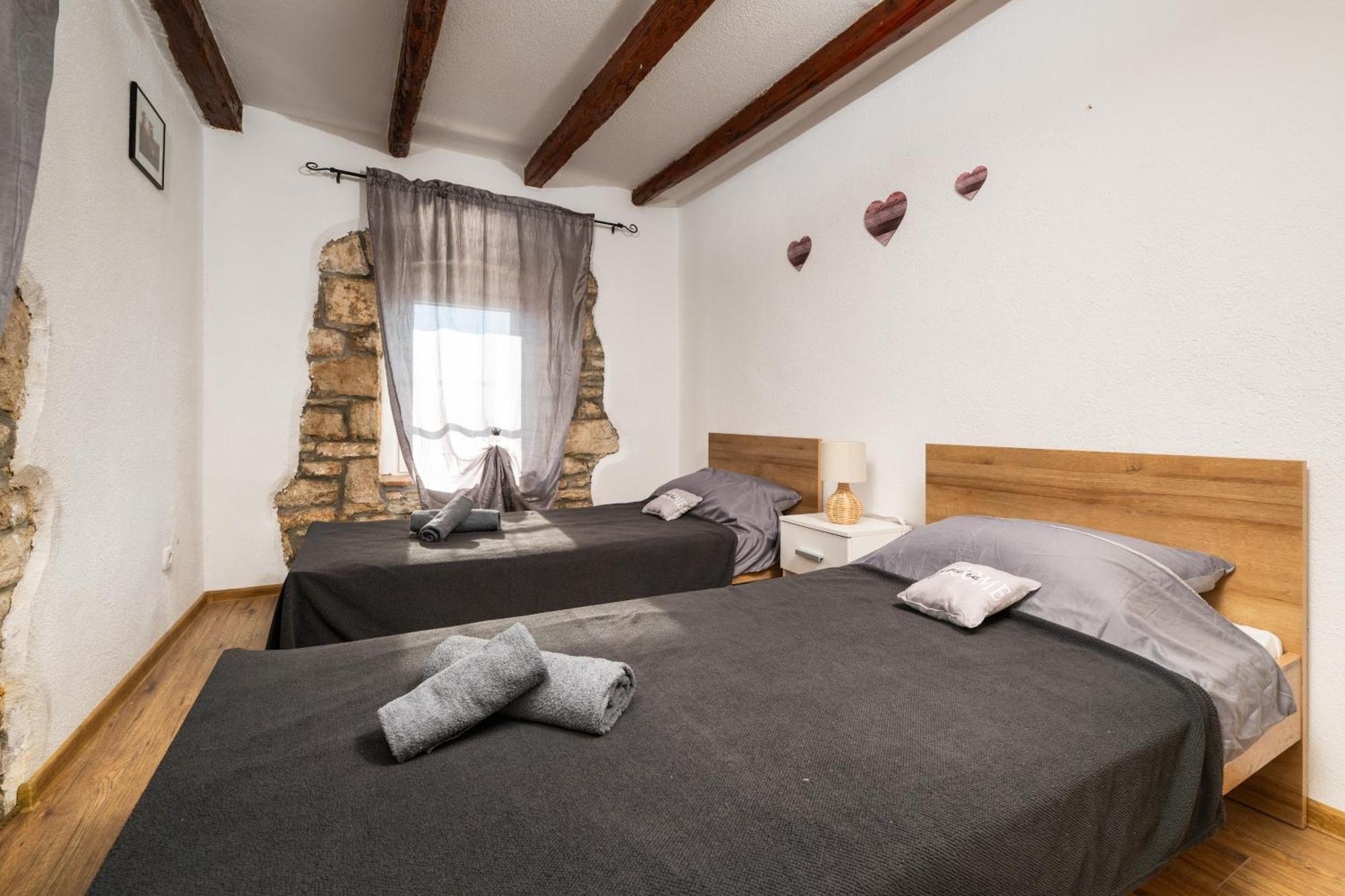 Holiday Home Dide กานฟานาร์ ภายนอก รูปภาพ