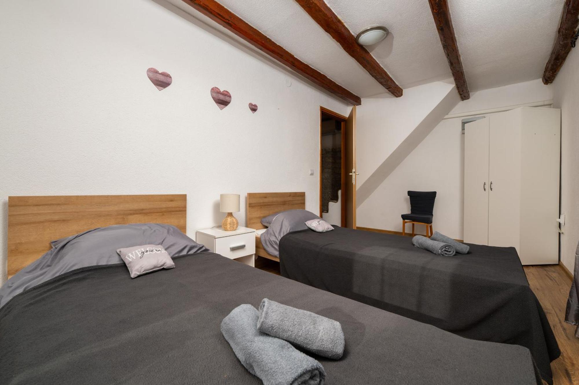 Holiday Home Dide กานฟานาร์ ภายนอก รูปภาพ