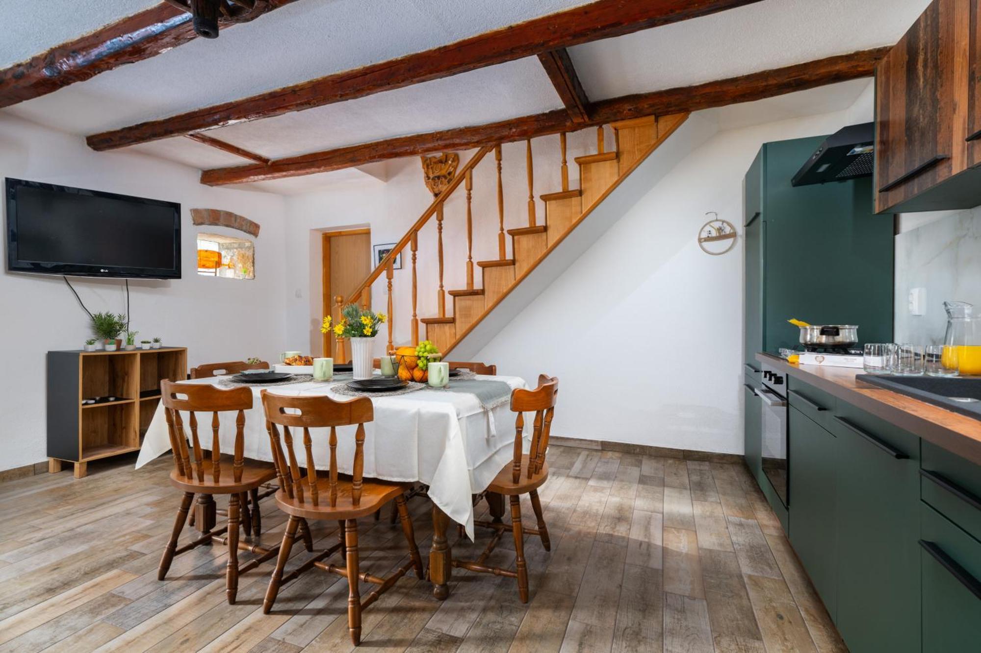 Holiday Home Dide กานฟานาร์ ภายนอก รูปภาพ